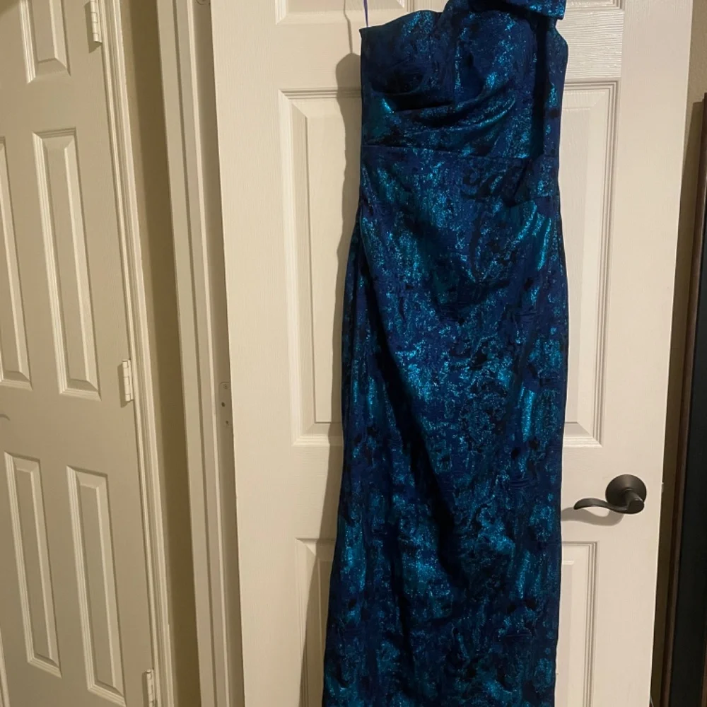 Teri Jon for Ricki Freeman One Shoulder, Formal Evening Gown, Mother of Bride 8 - Picture 9 of 9